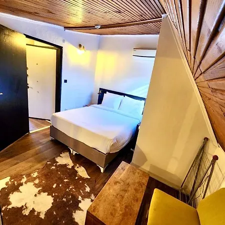 Mates Istiklal Апартаменты Стамбул