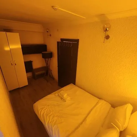Apartamento Mates Istiklal Estambul